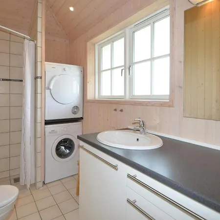 Дом отдыха 3 Bedroom Cozy Home In Ebeltoft