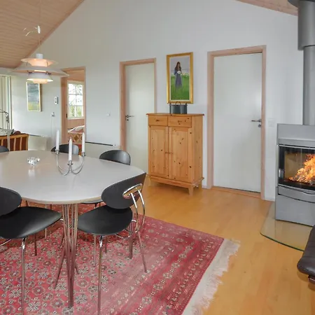 Дом отдыха 3 Bedroom Cozy Home In Ebeltoft